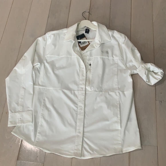 ❣️The North Face❣️UPF 50❣️brand new shirt❣… - Picture 16 of 16
